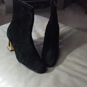 Black suede Samantha boots by Classique
